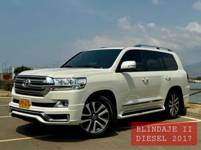Toyota Land Cruiser lc 200 vx imperial $374.900.000