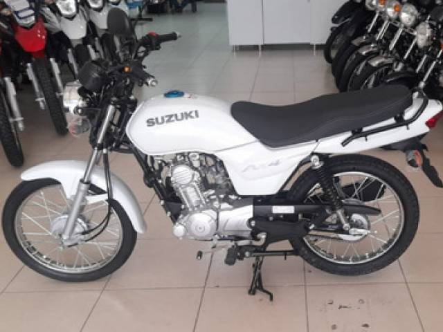 Suzuki AX 4 E3 2024 gasolina automático Medellín