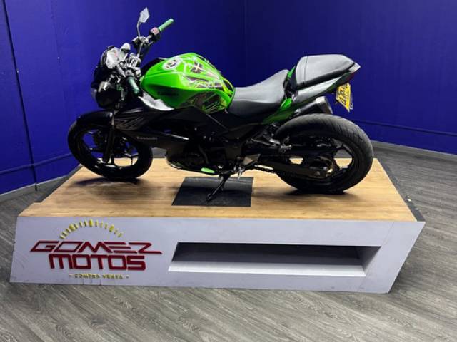 Kawasaki Z 250 verde $10.800.000