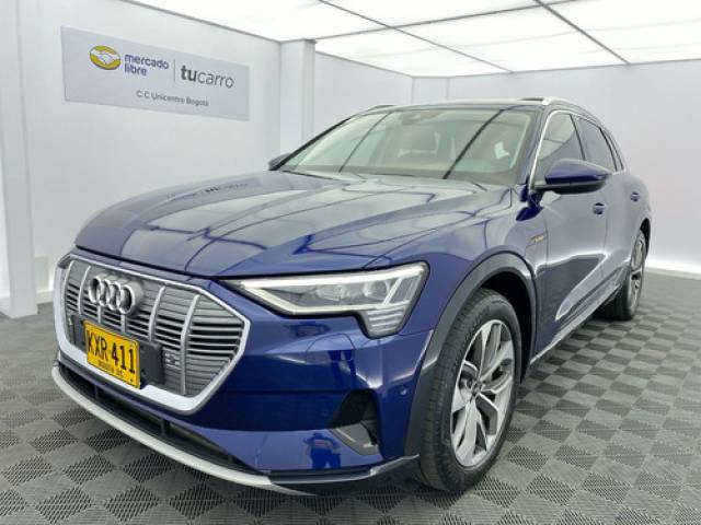 Audi E-tron Advanced 2022 4x4 azul Usaquén