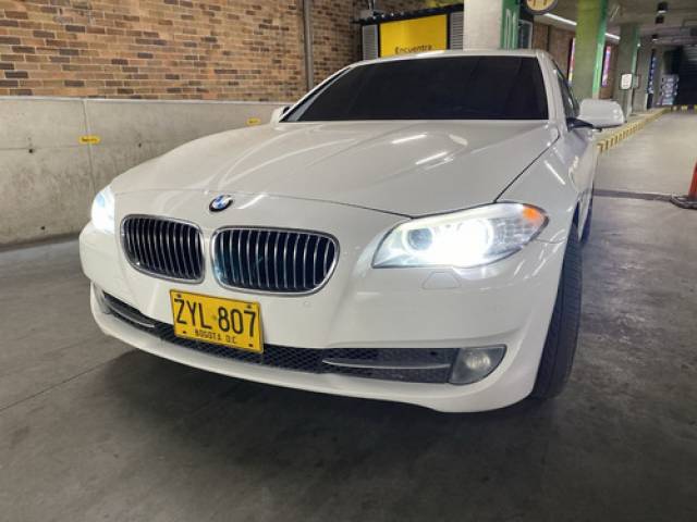 BMW Serie 5 2.0 520i F10 2014 gasolina 107.000 kilómetros Fontibón