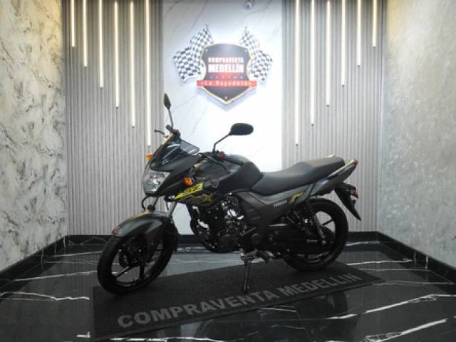 Yamaha SZ RR 150 usado 8.982 kilómetros negro Medellín